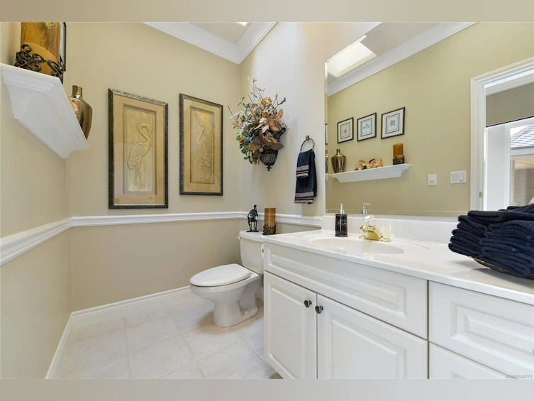 4532 Gordon Point Drive, Saanich, BC, V8N 6L2 - 68