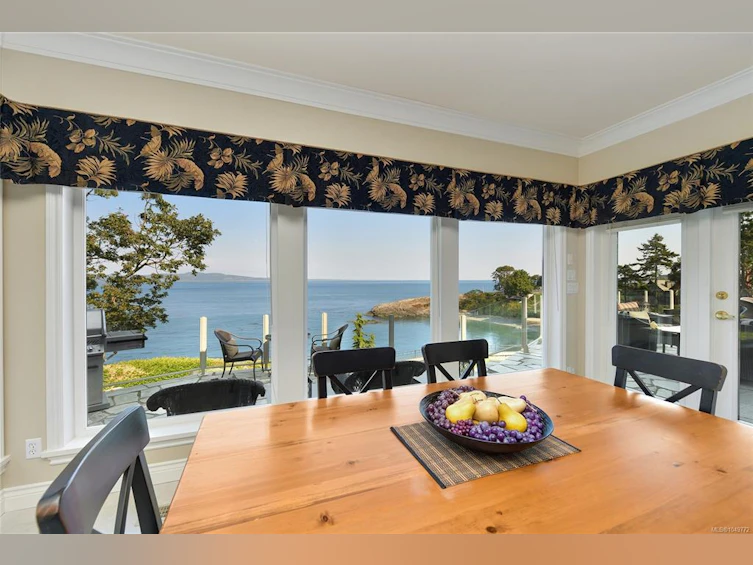 4532 Gordon Point Drive, Saanich, BC, V8N 6L2 - 37