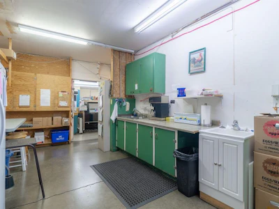 1602 Joan Avenue - 5