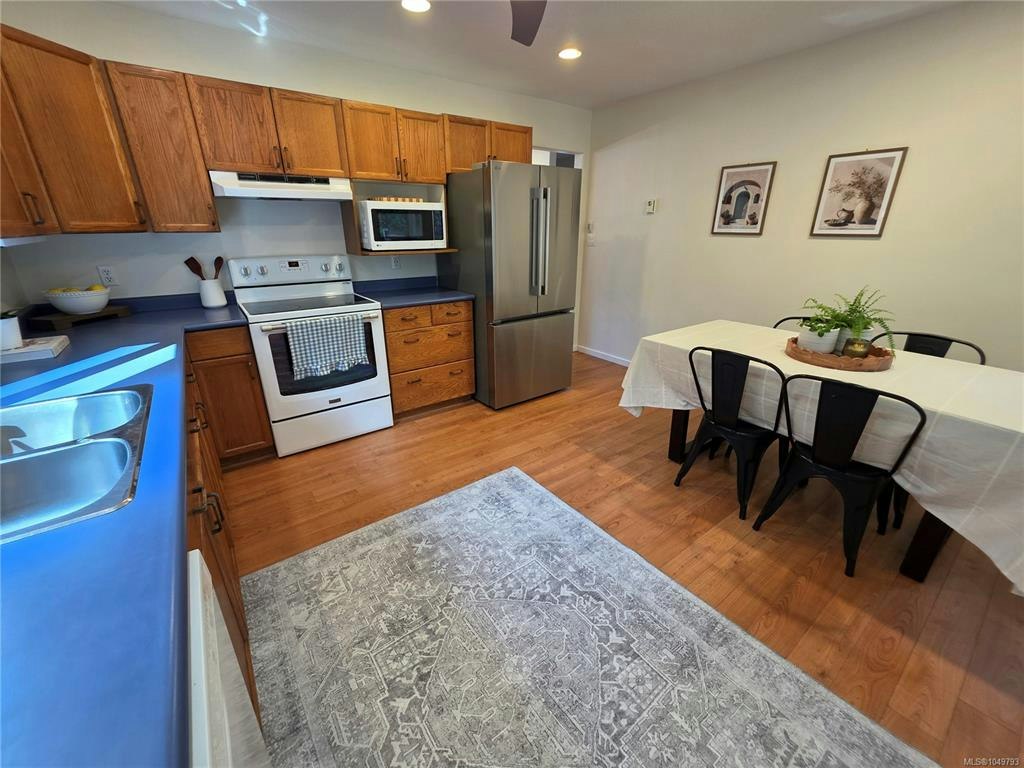 4040 S Clegg Crescent, Port Alberni, BC, V9Y 7X5 - 8