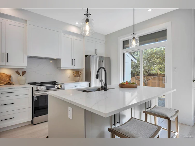 107-6004 Nelson Road, Nanaimo, BC, V9T 5N7 - 2