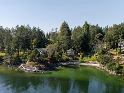 389 Moses Point Road - 4