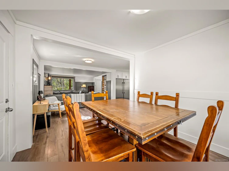 2612 Dunsmuir Avenue, Cumberland, BC, V0R 1S0 - 31