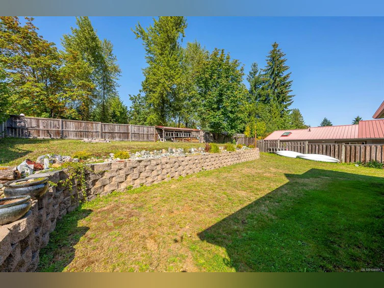 2612 Dunsmuir Avenue, Cumberland, BC, V0R 1S0 - 18
