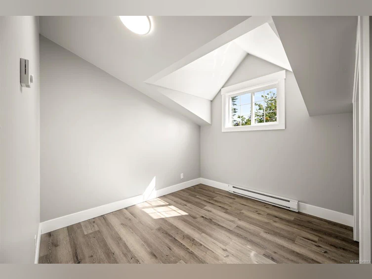 2612 Dunsmuir Avenue, Cumberland, BC, V0R 1S0 - 12