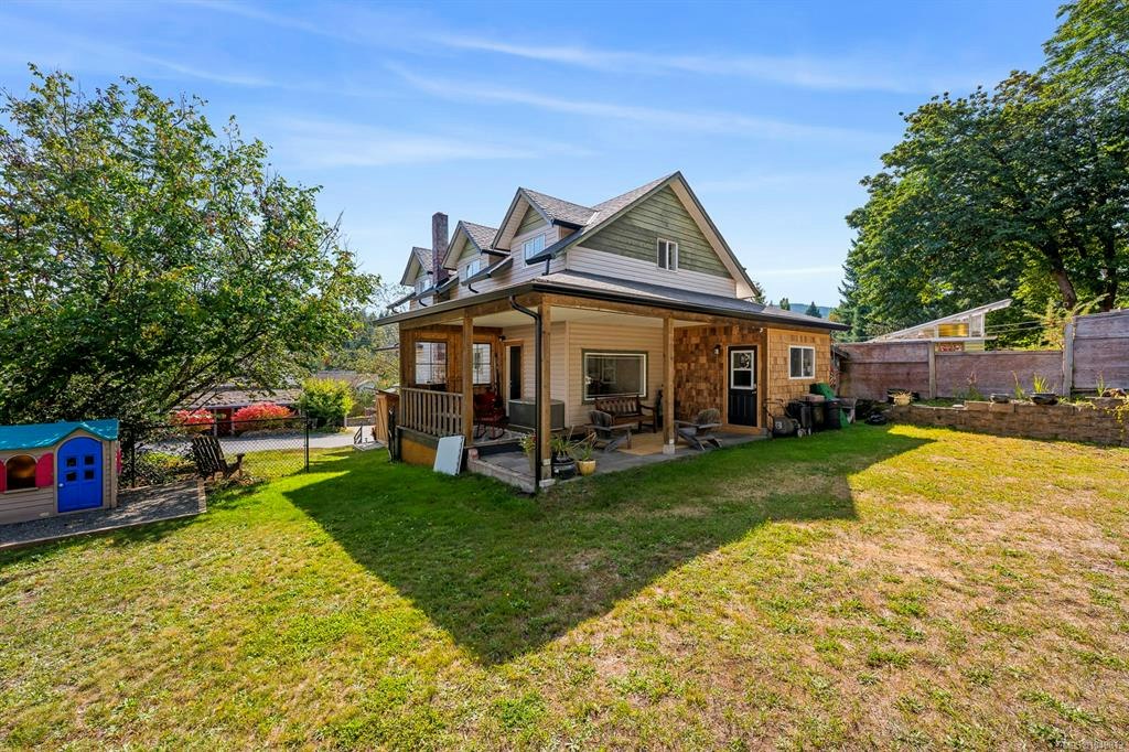 2612 Dunsmuir Avenue, Cumberland, BC, V0R 1S0 - 40