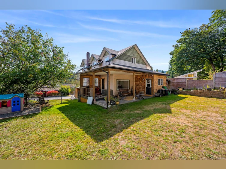 2612 Dunsmuir Avenue, Cumberland, BC, V0R 1S0 - 40