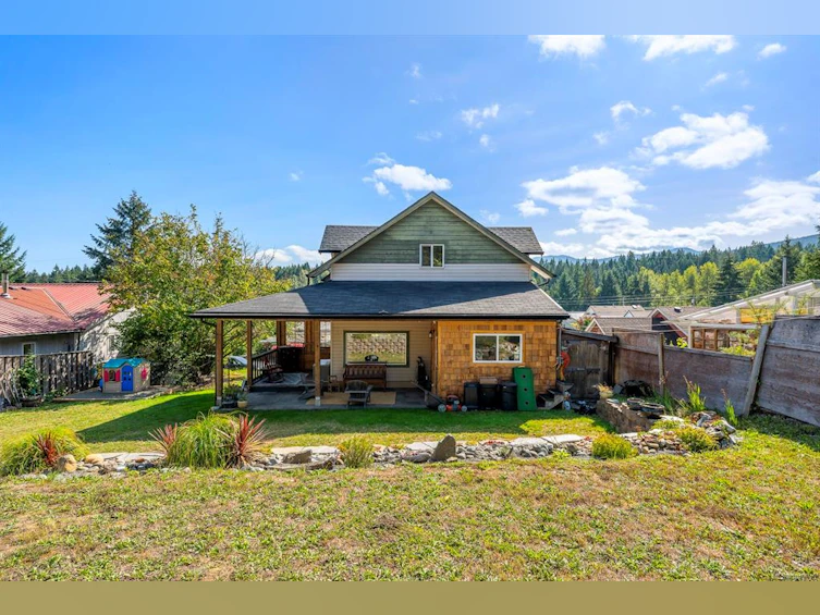 2612 Dunsmuir Avenue, Cumberland, BC, V0R 1S0 - 20