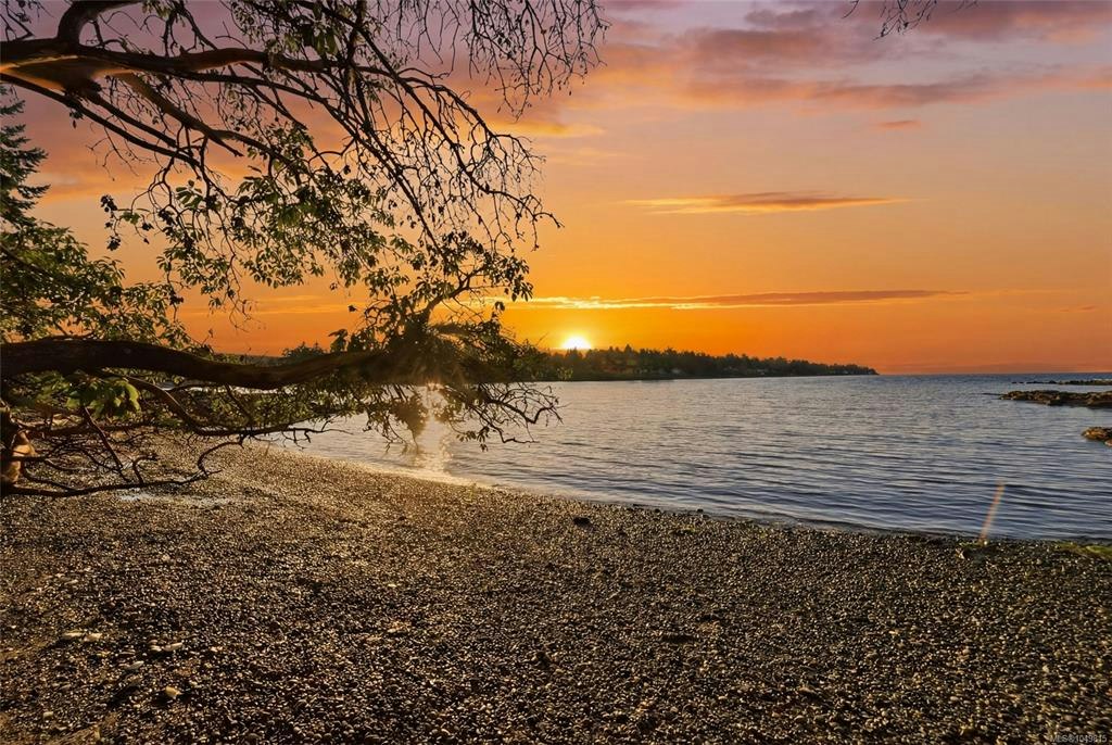 2023 Seahaven Road, Nanoose, BC, V9P 9C5 - 9