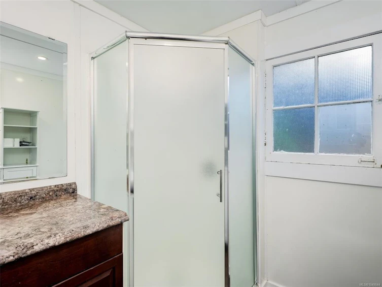 1029 Queens Avenue, Victoria, BC, V8T 1M7 - 10