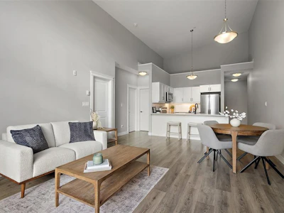 403-844 Goldstream Avenue - 5