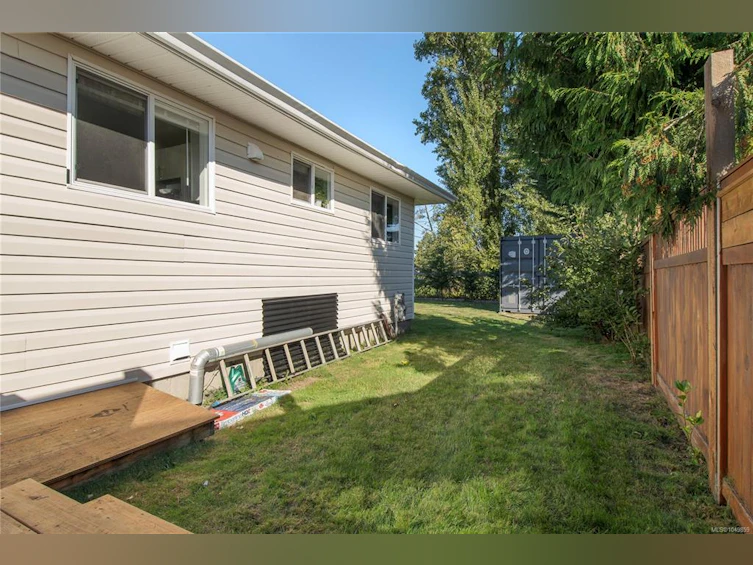 1890 15th Avenue, Campbell River, BC, V9W 4J9 - 26