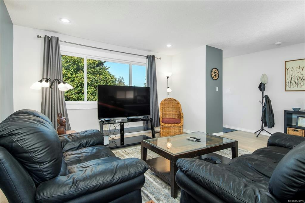 1890 15th Avenue - 5