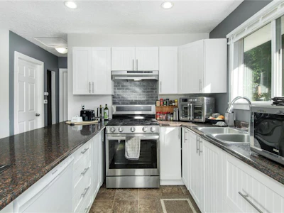 1890 15th Avenue - 4