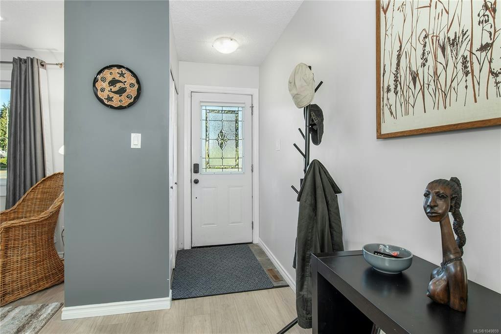 1890 15th Avenue, Campbell River, BC, V9W 4J9 - 14