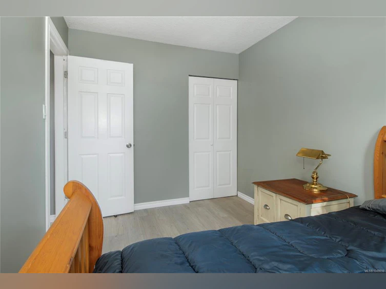 1890 15th Avenue, Campbell River, BC, V9W 4J9 - 18