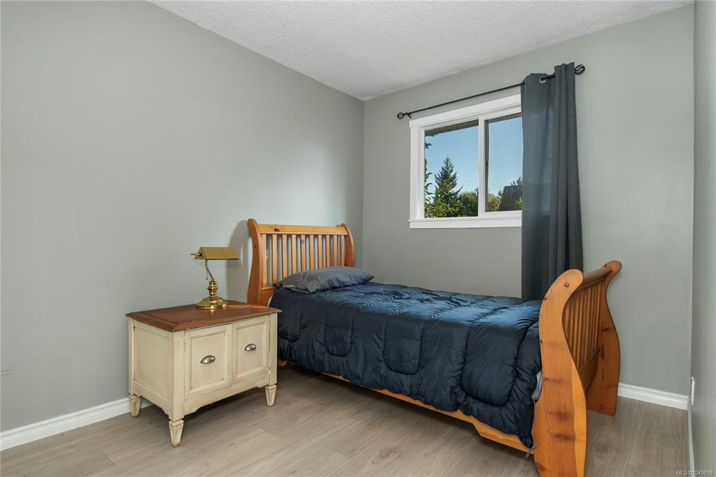 1890 15th Avenue, Campbell River, BC, V9W 4J9 - 17