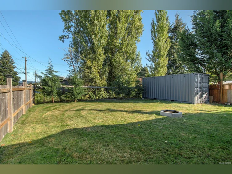 1890 15th Avenue, Campbell River, BC, V9W 4J9 - 31