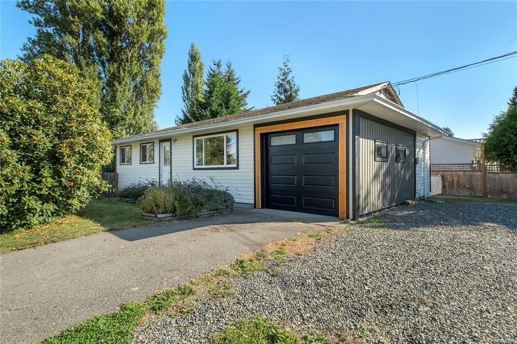 1890 15th Avenue, Campbell River, BC, V9W 4J9