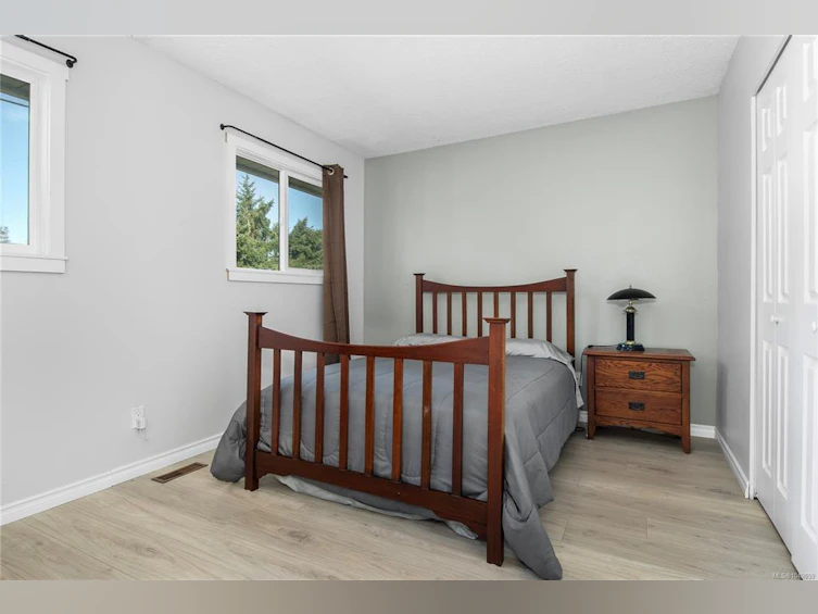 1890 15th Avenue, Campbell River, BC, V9W 4J9 - 12