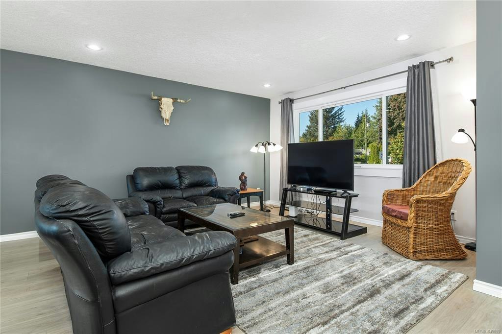 1890 15th Avenue, Campbell River, BC, V9W 4J9 - 6