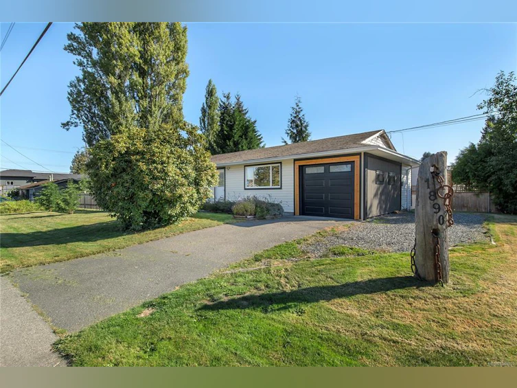 1890 15th Avenue, Campbell River, BC, V9W 4J9 - 35