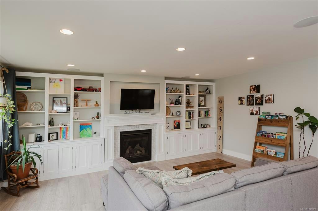 2086 Eardley Road - 3