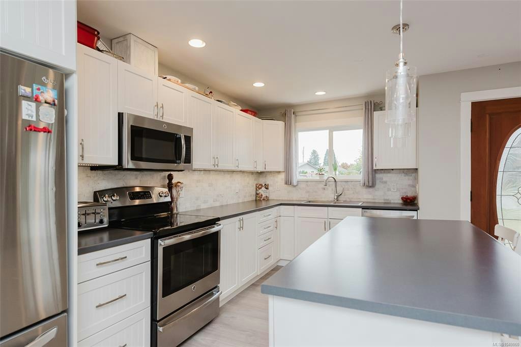 2086 Eardley Road, Campbell River, BC, V9W 1L4 - 15