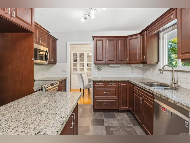 2815 Ortona Road, Duncan, BC, V9L 6B8 - 12