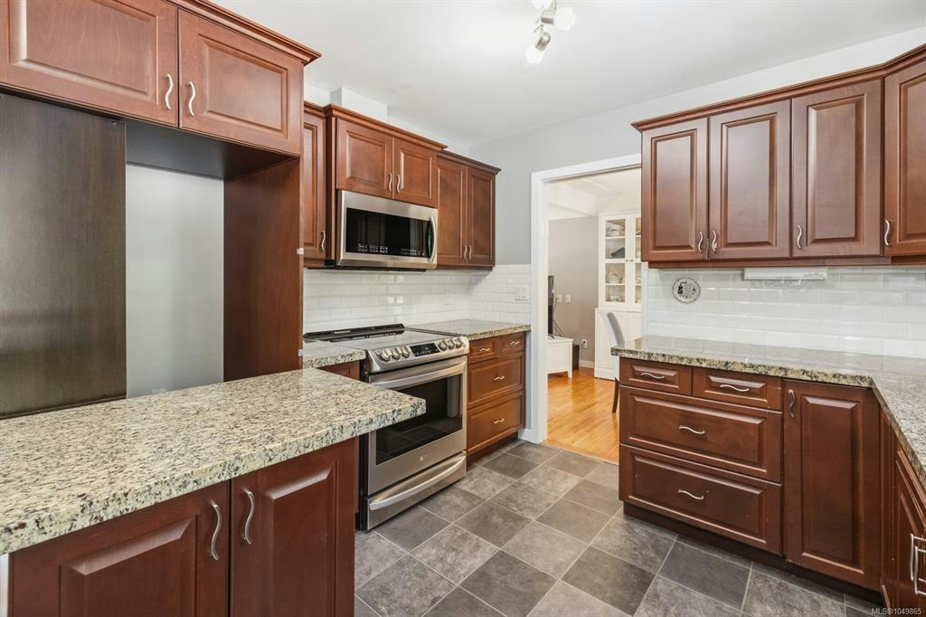 2815 Ortona Road, Duncan, BC, V9L 6B8 - 13