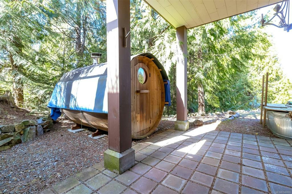 1860 Ashling Road, Qualicum Beach, BC, V9K 2V1 - 11