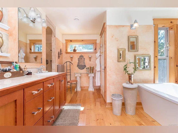 1860 Ashling Road, Qualicum Beach, BC, V9K 2V1 - 44