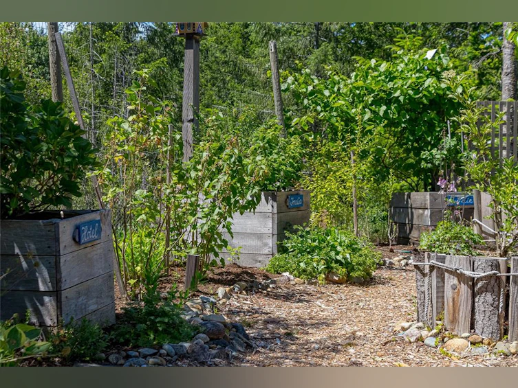 1860 Ashling Road, Qualicum Beach, BC, V9K 2V1 - 77
