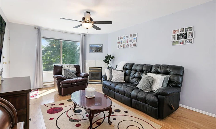 202-4685 Alderwood Place
