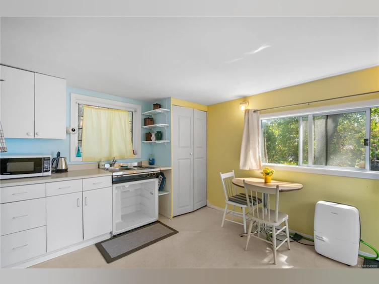 310 Bessborough Avenue, View Royal, BC, V9B 1T7 - 16