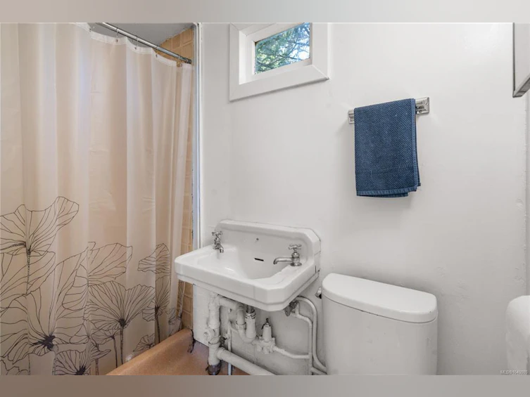 310 Bessborough Avenue, View Royal, BC, V9B 1T7 - 17