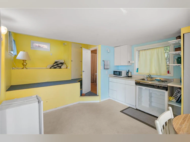 310 Bessborough Avenue, View Royal, BC, V9B 1T7 - 11
