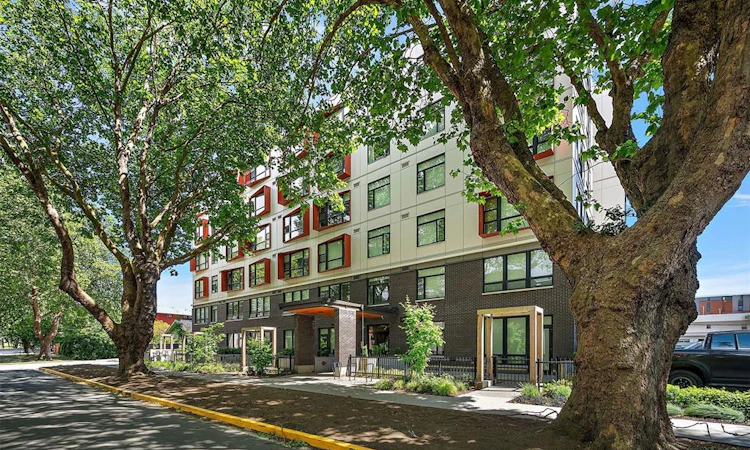 412-629 Speed Avenue