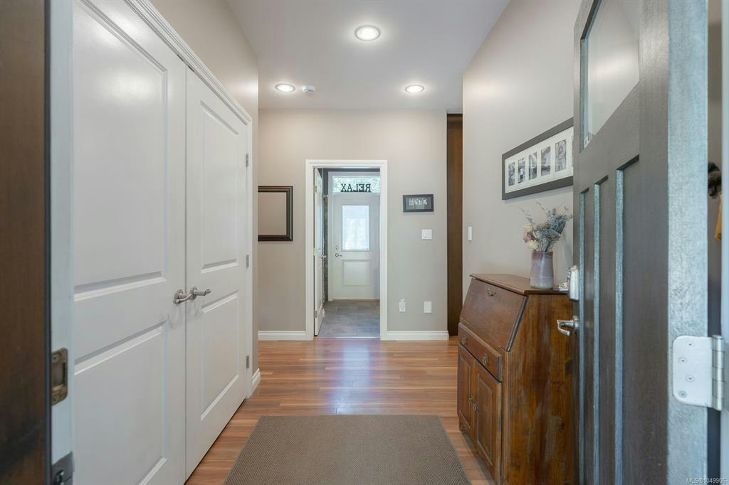 9600 Comox Trail - 3