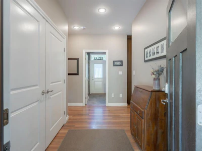 9600 Comox Trail - 3