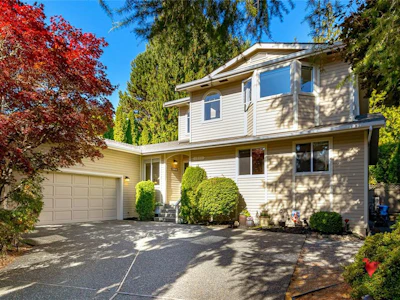 8571 Kingcome Crescent - 2