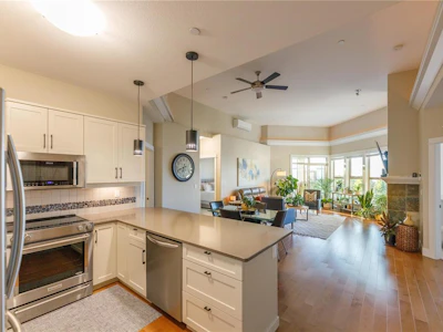 419-6310 Mcrobb Avenue - 3