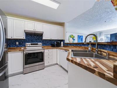 212-4965 Vista View Crescent - 4