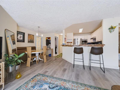 212-4965 Vista View Crescent - 3