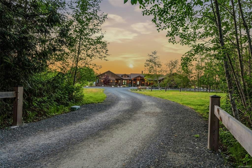 859 Andreef Road, Qualicum Beach, BC, V9K 2T6
