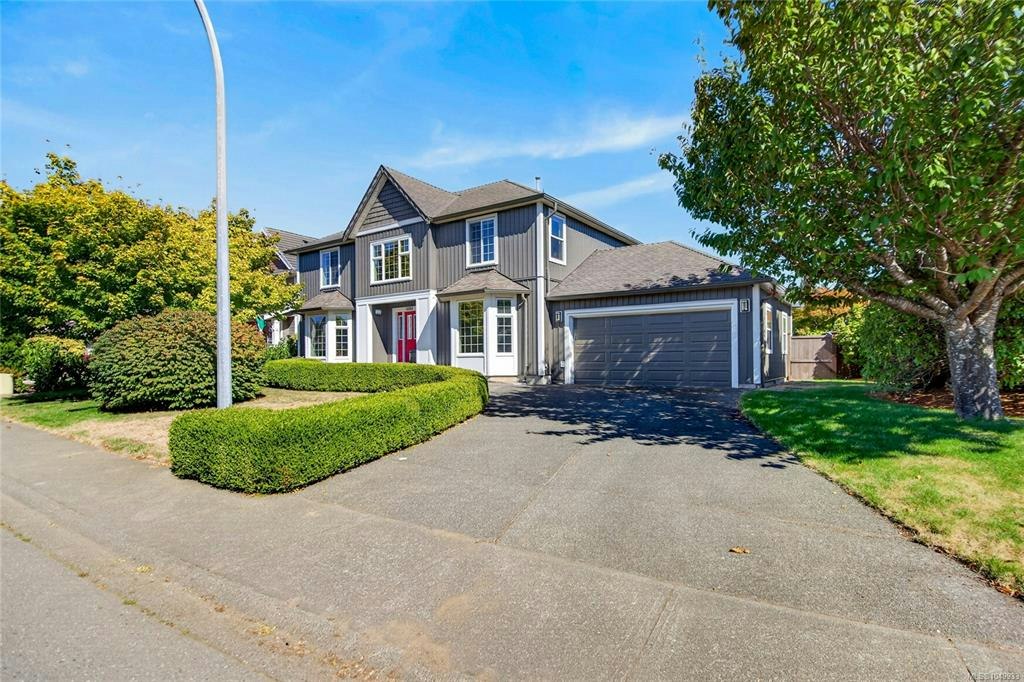 1000 Kingsley Crescent, Comox, BC, V9M 3R7