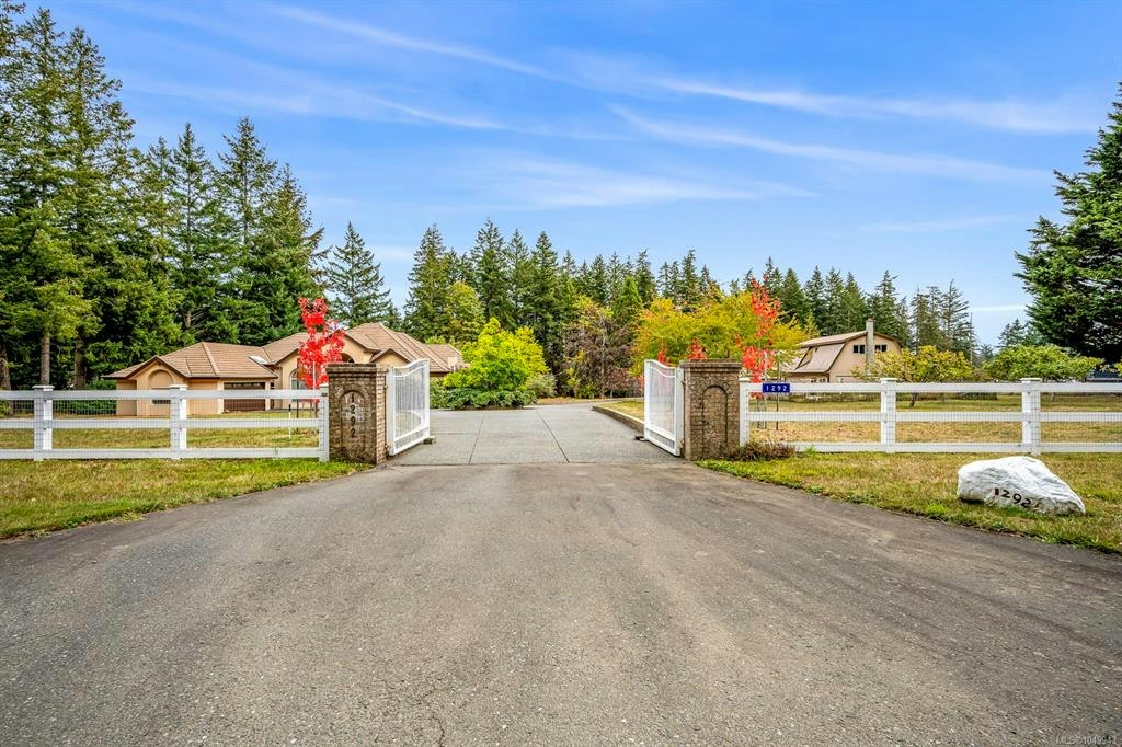 1292 Hudson Road, Comox, BC, V9M 4A1