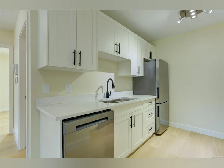103-40 Stanley Road, Lake Cowichan, BC, V0R 2G0 - 3