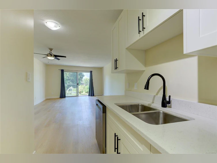 103-40 Stanley Road, Lake Cowichan, BC, V0R 2G0 - 2