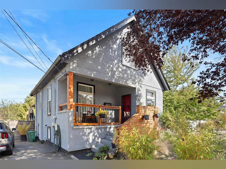 1746 Pembroke Street, Victoria, BC, V8R 1W6 - 2